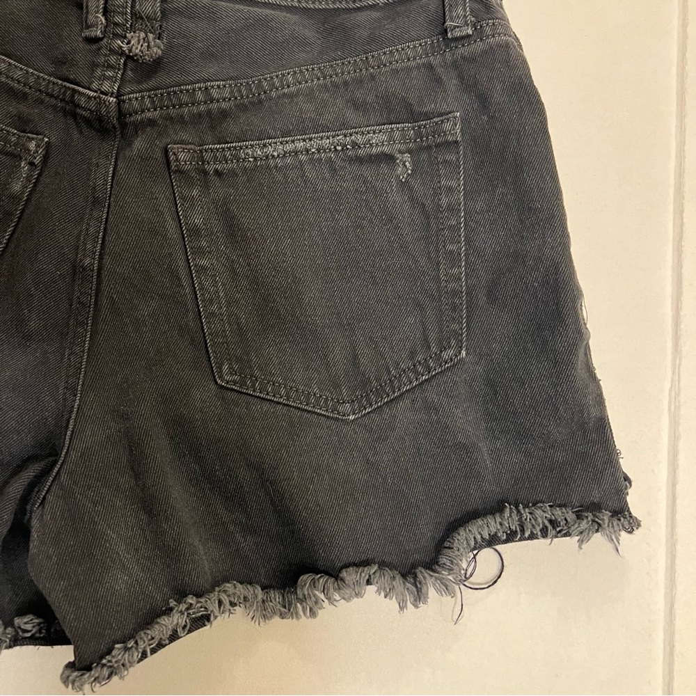 We the Free by Free People Shorts Distressed Denim Button Fly Black Size 30 - Picture 8 of 13
